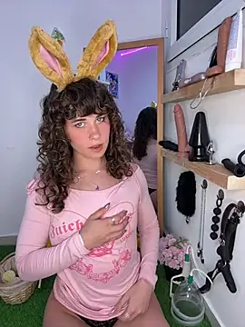 Snapshot of Alissa-Kissa chatting on 04/04/26, 05:32 Alissa-Kissa online show from 04/04/26, 05:32