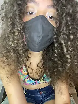 Snapshot of Ravennaaaaa chatting on 04/20/26, 02:25 Ravennaaaaa online show from 04/20/26, 02:25