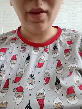 Snapshot of Emi_hot1 chatting on 03/13/26, 05:03 Emi hot1 online show from 03/13/26, 05:03