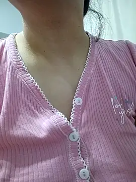 Snapshot of Emi_hot1 chatting on 03/13/26, 05:08 Emi hot1 online show from 03/13/26, 05:08