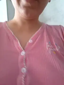 Snapshot of Emi_hot1 chatting on 03/20/26, 06:40 Emi hot1 online show from 03/20/26, 06:40