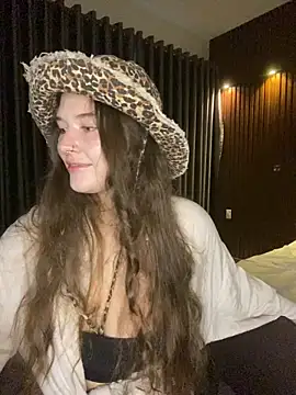 Snapshot of KristieKitty chatting on 03/23/26, 11:09 KristieKitty online show from 03/23/26, 11:09