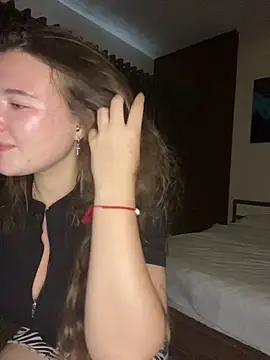 Snapshot of KristieKitty chatting on 03/31/26, 12:34 KristieKitty online show from 03/31/26, 12:34