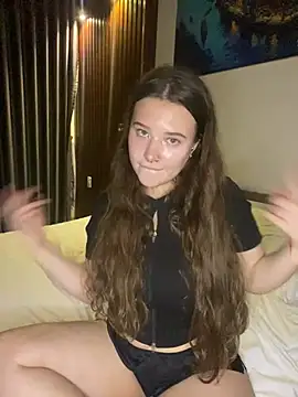 Snapshot of KristieKitty chatting on 04/05/26, 06:05 KristieKitty online show from 04/05/26, 06:05