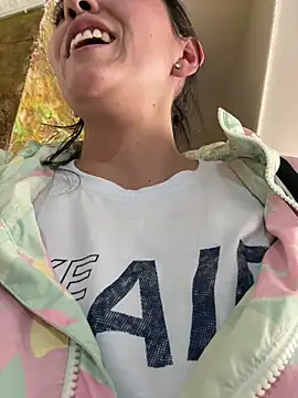 Snapshot of SamanthaWalker_ chatting on 04/22/26, 01:23 SamanthaWalker online show from 04/22/26, 01:23