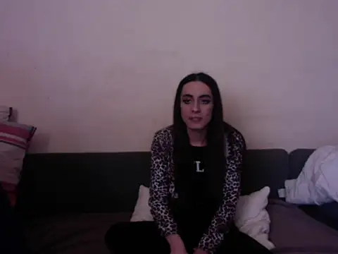 Snapshot of chiara-mario chatting on 03/20/26, 11:04 chiara-mario online show from 03/20/26, 11:04