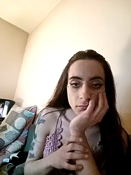Snapshot of chiara-mario chatting on 04/05/26, 06:16 chiara-mario online show from 04/05/26, 06:16
