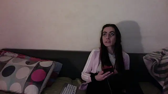 Snapshot of chiara-mario chatting on 04/10/26, 10:36 chiara-mario online show from 04/10/26, 10:36