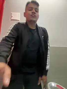 Snapshot of OliverTabordaa chatting on 03/13/26, 06:47 OliverTabordaa online show from 03/13/26, 06:47