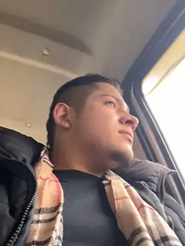 Snapshot of OliverTabordaa chatting on 03/22/26, 07:39 OliverTabordaa online show from 03/22/26, 07:39