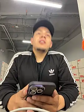 Snapshot of OliverTabordaa chatting on 03/23/26, 06:56 OliverTabordaa online show from 03/23/26, 06:56