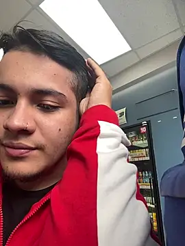 Snapshot of OliverTabordaa chatting on 03/30/26, 05:47 OliverTabordaa online show from 03/30/26, 05:47