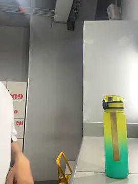 Snapshot of OliverTabordaa chatting on 03/31/26, 08:42 OliverTabordaa online show from 03/31/26, 08:42