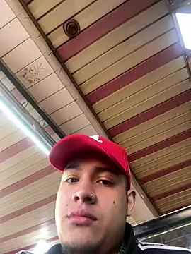 Snapshot of OliverTabordaa chatting on 04/12/26, 01:05 OliverTabordaa online show from 04/12/26, 01:05