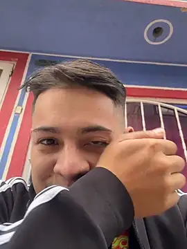 Snapshot of OliverTabordaa chatting on 04/18/26, 08:53 OliverTabordaa online show from 04/18/26, 08:53