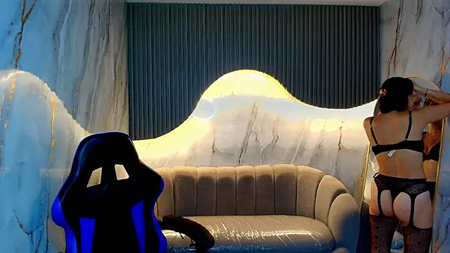 Snapshot of candy_sky_r chatting on 03/28/26, 03:06 candy sky r online show from 03/28/26, 03:06