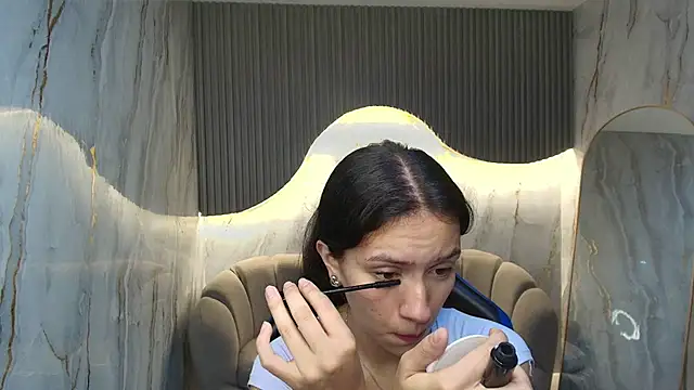 Snapshot of candy_sky_r chatting on 04/18/26, 03:10 candy sky r online show from 04/18/26, 03:10