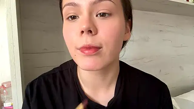 Snapshot of BlinkingDross chatting on 03/26/26, 09:48 BlinkingDross online show from 03/26/26, 09:48