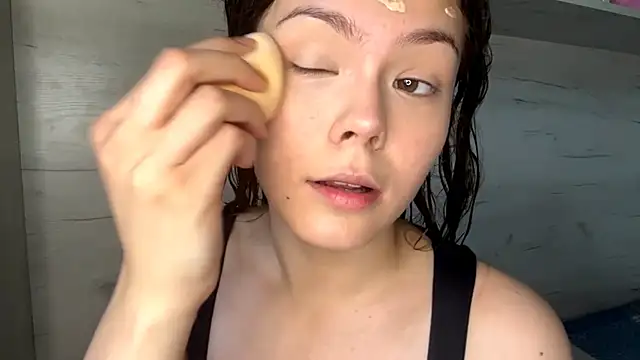 Snapshot of BlinkingDross chatting on 04/08/26, 10:37 BlinkingDross online show from 04/08/26, 10:37