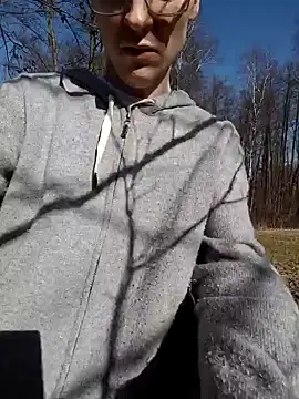 Snapshot of Polishboyek chatting on 03/09/26, 12:42 Polishboyek online show from 03/09/26, 12:42