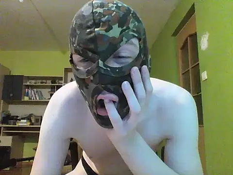 Snapshot of Polishboyek chatting on 03/12/26, 10:05 Polishboyek online show from 03/12/26, 10:05