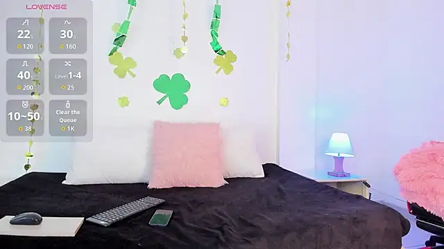 Snapshot of Eve-01 chatting on 03/21/26, 07:28 Eve-01 online show from 03/21/26, 07:28