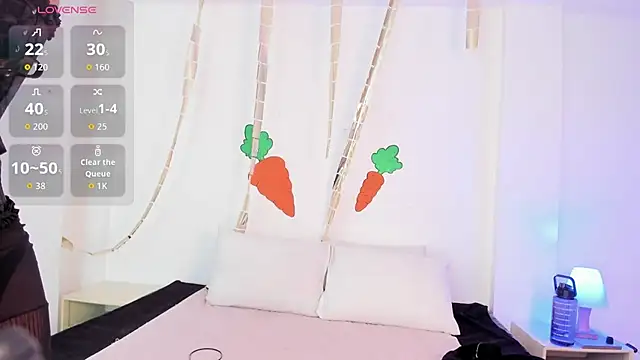 Snapshot of Eve-01 chatting on 04/03/26, 07:23 Eve-01 online show from 04/03/26, 07:23