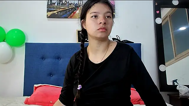 Snapshot of HIMAWARY_SOIN5 chatting on 03/23/26, 01:04 HIMAWARY SOIN5 online show from 03/23/26, 01:04