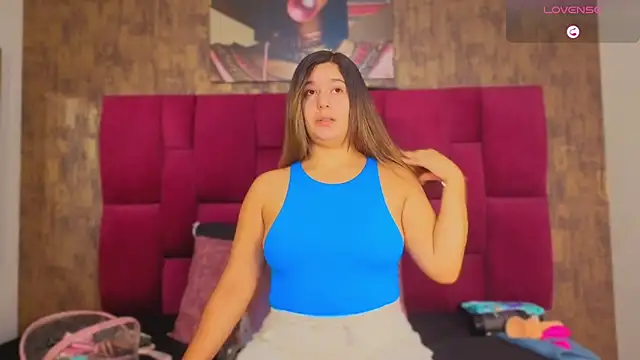 Snapshot of Isabella__Stone1 chatting on 03/12/26, 07:42 Isabella Stone1 online show from 03/12/26, 07:42