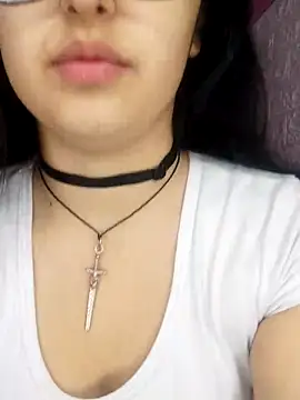 Snapshot of Jade_rous chatting on 03/23/26, 12:20 Jade rous online show from 03/23/26, 12:20