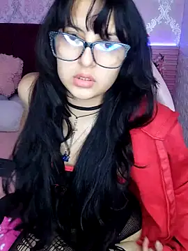 Snapshot of Jade_rous chatting on 04/10/26, 11:48 Jade rous online show from 04/10/26, 11:48