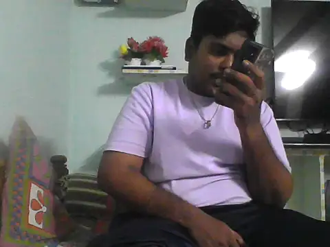 Snapshot of Foxboy65 chatting on 06/25/26, 06:23 Foxboy65 online show from 06/25/26, 06:23