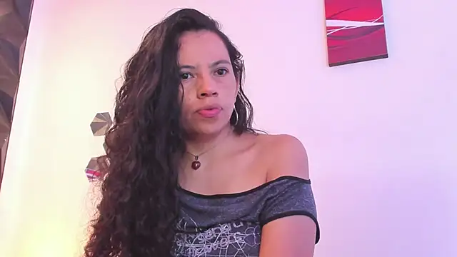 Snapshot of Katijis chatting on 04/12/26, 10:04 Katijis online show from 04/12/26, 10:04