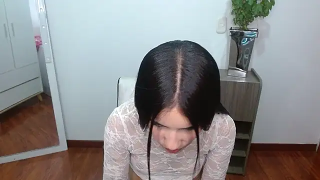 Snapshot of Lucy_engel chatting on 03/19/26, 12:03 Lucy engel online show from 03/19/26, 12:03