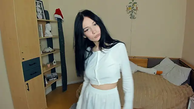 Snapshot of LynnCiprian chatting on 03/17/26, 07:06 LynnCiprian online show from 03/17/26, 07:06