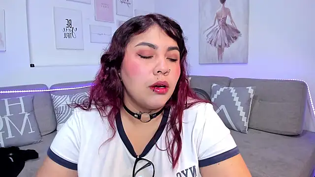 Snapshot of Dana_sophiia chatting on 04/18/26, 04:38 Dana sophiia online show from 04/18/26, 04:38