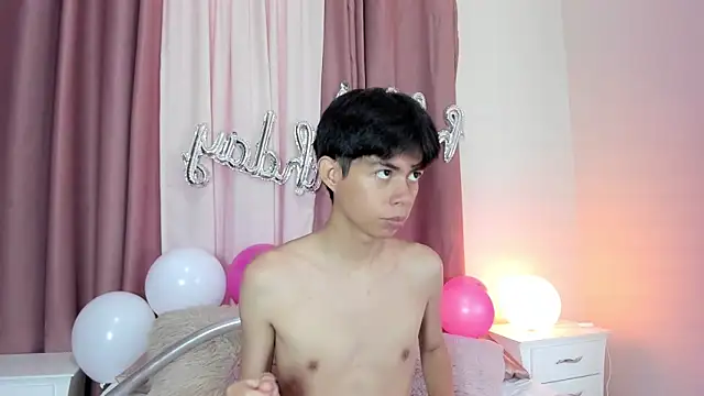 Snapshot of daniell_rdrig chatting on 04/18/26, 01:04 daniell rdrig online show from 04/18/26, 01:04