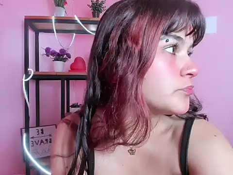 Nami Velle online show from 04/17/26, 01:14