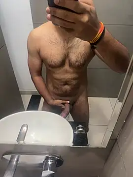 Snapshot of Vibrator2509 chatting on 03/19/26, 08:13 Vibrator2509 online show from 03/19/26, 08:13