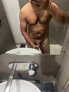 Snapshot of Vibrator2509 chatting on 04/03/26, 08:51 Vibrator2509 online show from 04/03/26, 08:51