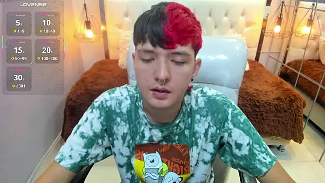 Snapshot of Santiago_morgan chatting on 03/12/26, 10:38 Santiago morgan online show from 03/12/26, 10:38