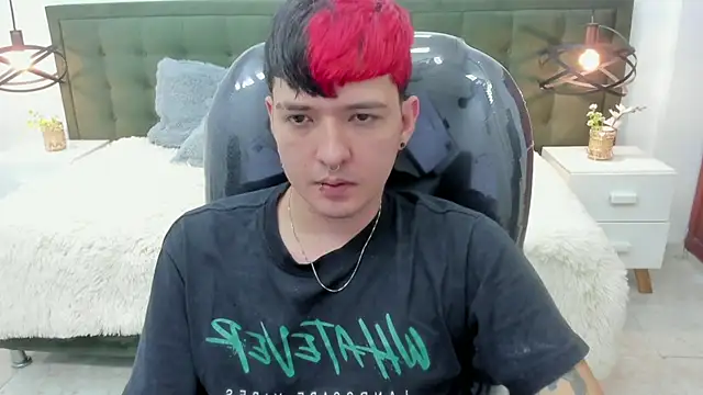 Snapshot of Santiago_morgan chatting on 03/26/26, 10:26 Santiago morgan online show from 03/26/26, 10:26