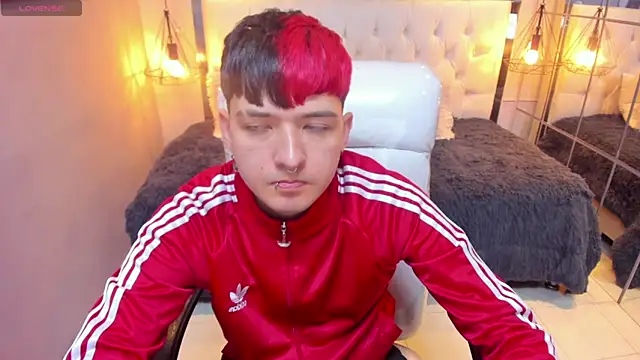 Snapshot of Santiago_morgan chatting on 03/27/26, 10:31 Santiago morgan online show from 03/27/26, 10:31