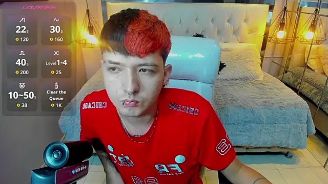 Snapshot of Santiago_morgan chatting on 04/14/26, 11:00 Santiago morgan online show from 04/14/26, 11:00