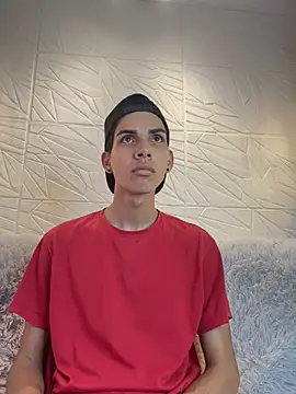 Snapshot of dave_925_ chatting on 03/17/26, 05:27 dave 925 online show from 03/17/26, 05:27