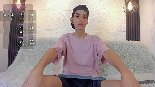 Snapshot of dave_925_ chatting on 03/18/26, 05:49 dave 925 online show from 03/18/26, 05:49