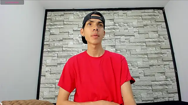 Snapshot of dave_925_ chatting on 04/09/26, 06:02 dave 925 online show from 04/09/26, 06:02