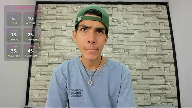 Snapshot of dave_925_ chatting on 04/27/26, 04:38 dave 925 online show from 04/27/26, 04:38