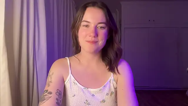 Snapshot of summerxo chatting on 03/10/26, 02:27 summerxo online show from 03/10/26, 02:27