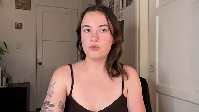 Snapshot of summerxo chatting on 04/12/26, 01:54 summerxo online show from 04/12/26, 01:54